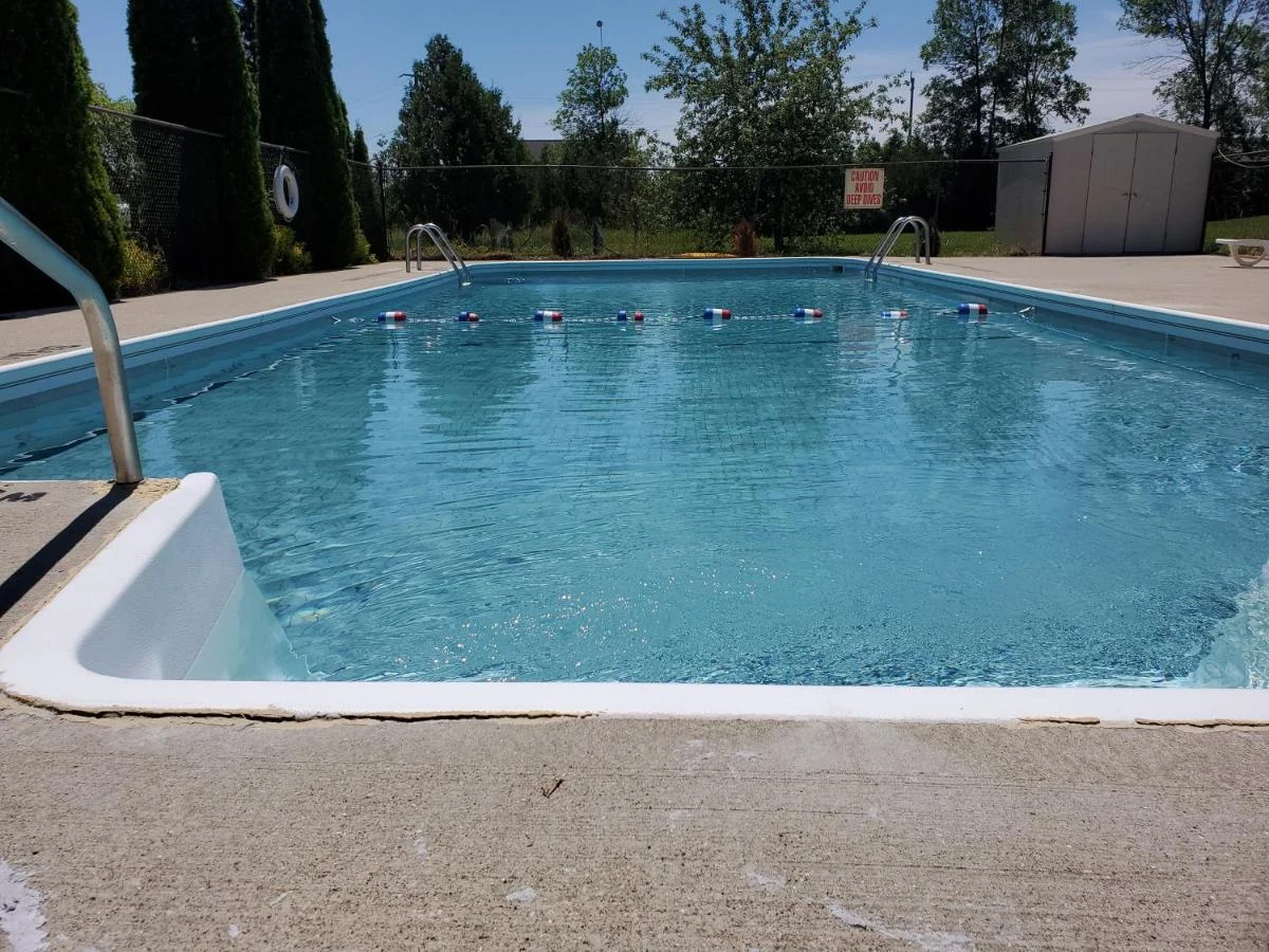 Seasonal pool at Wiarton Willys Inn
